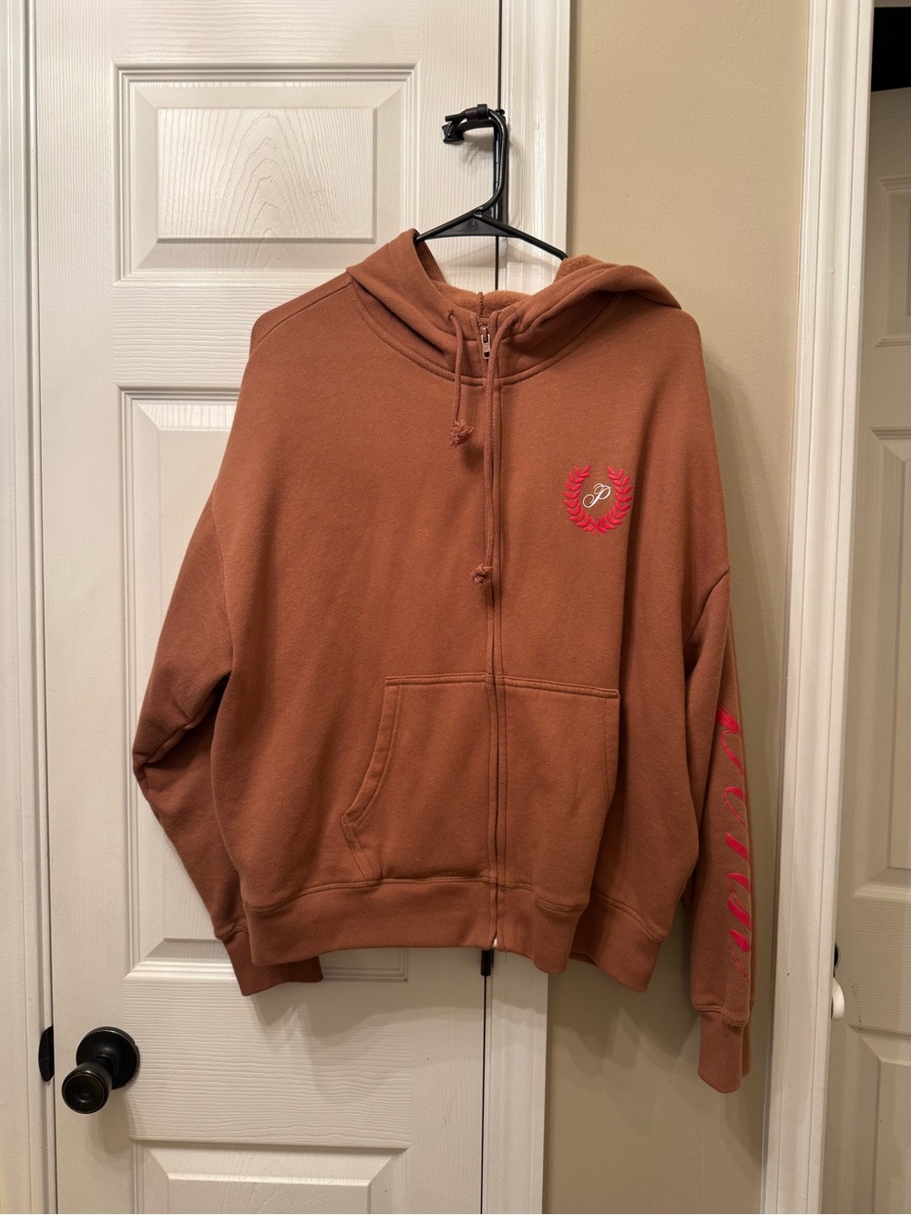 Women’s vs pink outfit